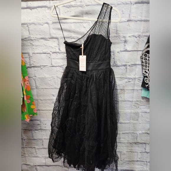 NWT $168 Modcloth Night Long One-Shoulder Dotted Tulle Dress In Black Size S - Picture 4 of 11
